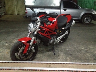 ฝากขายหน่อย DUCATI monster 795 รถ3เดื่อนกว่า วิ่งน้อย ยังไม่ถึง3500 โลและของเต่ง