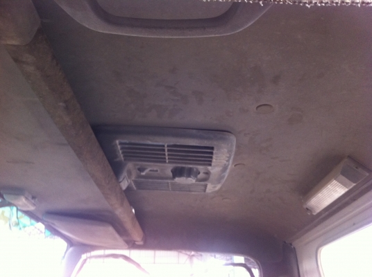 ขายหัวเก๋ง (หัวการ์ตูน) ISUZU NKR เก่านอก-ตามสภาพ หัวไฟฟ้า ราคาต่อรอง