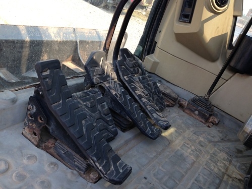 ขายรถแบคโฮ CAT 312 C รถนอกนำเข้าสภาพสวย มี VDO ครับ ทำงาน 5000 กว่าชั่วโมง แอร์เย็น เอกสารพร้อม สนใจติดต่อ 081-2990958 ขายรถแบคโฮ CAT 312 C รถนอกนำเข้าสภาพสวย มี VDO ครับ ทำงาน 5000 กว่าชั่วโมง แอร์เย็น เอกสารพร้อม สนใจติดต่อ 081-2990958