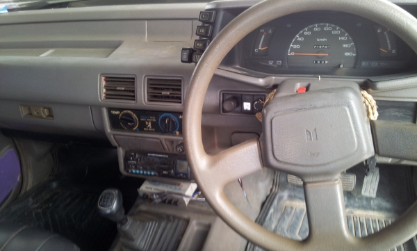 ขายเท่าทุน มังกรทอง 87    ปี 32  สวยๆครับ