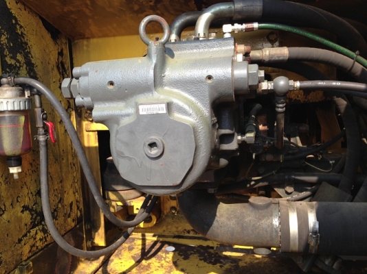 รถแบคโฮ KOMATSU