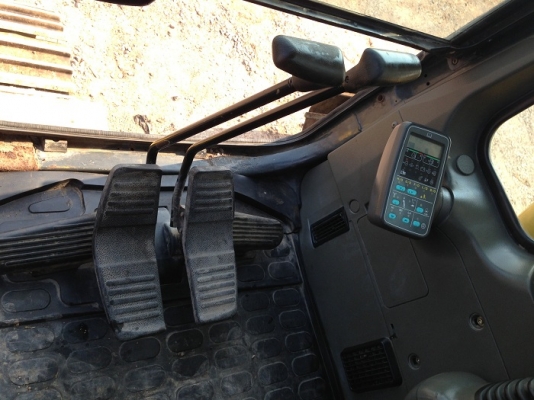 รถแบคโฮ KOMATSU