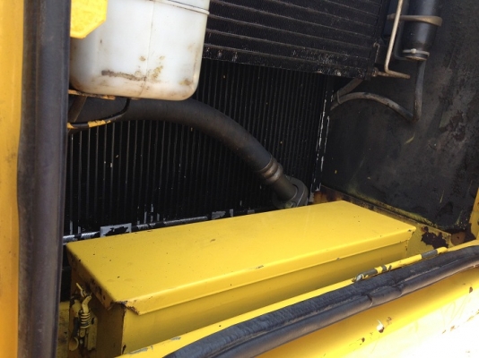 รถแบคโฮ KOMATSU