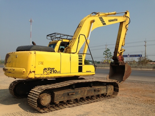 รถแบคโฮ KOMATSU