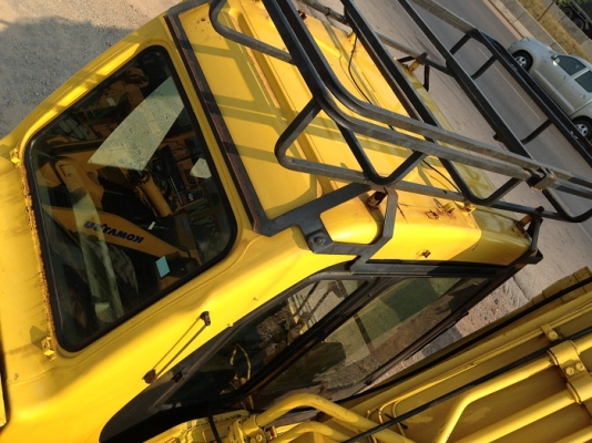 รถแบคโฮ KOMATSU