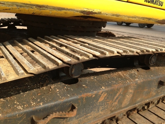 รถแบคโฮ KOMATSU