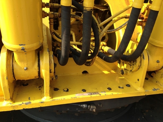 รถแบคโฮ KOMATSU