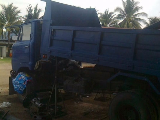 HINO KM310 เครื่อง 117 HP WO4D หกล้อดั๊มพ์ สภาพดีช่วงล่างใหญ่ติด F หน้าหลังครบพร้อม กระบะดั๊มพ์เหล็ก 4 ตันยาว 3.50 เมตร หัวเก๋งสวยไม่ผุภายในคอนโซลครบ พวงมาลัยเพาเวอร์ ช่วงล่างคัชซีไม่มีดาม ยางสภาพดีมากพร้อมบรรทุกพร้อมใช้งานได้เลย เอกสารทะเบียนครบพร้อมโอน HINO KM310 เครื่อง 117 HP WO4D หกล้อดั๊มพ์ สภาพดีช่วงล่างใหญ่ติด F หน้าหลังครบพร้อม กระบะดั๊มพ์เหล็ก 4 ตันยาว 3.50 เมตร หัวเก๋งสวยไม่ผุภายในคอนโซลครบ พวงมาลัยเพาเวอร์ ช่วงล่างคัชซีไม่มีดาม ยางสภาพดีมากพร้อมบรรทุกพร้อมใช้งานได้เลย เอกสารทะเบียนครบพร้อมโอน