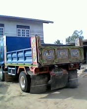 ISUZU DECA 210 HP 6HH1 หกล้อดั๊มพ์ รุ่นหัวท็อป กระบะดั๊มพ์เหล็ก 6 ตันสภาพสวย เครื่องแน่นดีแรงดีไม่มีเยิ้ม หัวเก๋งบางเดิมๆภายในตกแต่งสวย เครื่องเสียง แอร์เย็น พวงมาลัยเพาเวอร์ เบรคทริ๊ปฟี้ครบครัน ช่วงล่างใหญ่คัชซีสวยไม่มีดาม ยาง 8.25 ขอบ 16 สภาพดีพร้อมบรรท ISUZU DECA 210 HP 6HH1 หกล้อดั๊มพ์ รุ่นหัวท็อป กระบะดั๊มพ์เหล็ก 6 ตันสภาพสวย เครื่องแน่นดีแรงดีไม่มีเยิ้ม หัวเก๋งบางเดิมๆภายในตกแต่งสวย เครื่องเสียง แอร์เย็น พวงมาลัยเพาเวอร์ เบรคทริ๊ปฟี้ครบครัน ช่วงล่างใหญ่คัชซีสวยไม่มีดาม ยาง 8.25 ขอบ 16 สภาพดีพร้อมบรรท