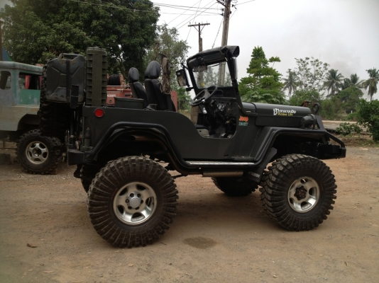 Jeep mitsubishi J3 สภาพพร้อมใช้