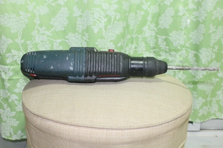 สว่านเจาะกระแทกระบบโรตารี่ bosch รุ่น2-26E รุ่นใหญ่พร้อมใช้เลยครับ สว่านเจาะกระแทกระบบโรตารี่ bosch รุ่น2-26E รุ่นใหญ่พร้อมใช้เลยครับ