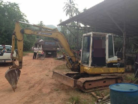 ขายแบคโฮ KOMATSU PC40-6 รถพร้อมใช้งาน สนใจโทร 0819701072