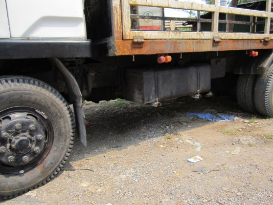 ขายสิบล้อ 2 เพลา FN527M-TD57XX รถห้างแท้ ปี44