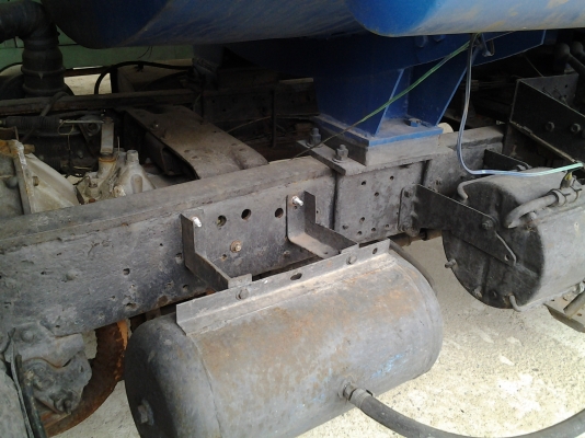 ISUZU  100  แรงม้า  หัวบางเดิม  เครื่องเดิม มีเล่มทะเบียนค่ะ