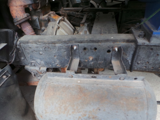 ISUZU  100  แรงม้า  หัวบางเดิม  เครื่องเดิม มีเล่มทะเบียนค่ะ