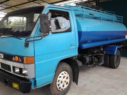 ISUZU  100  แรงม้า  หัวบางเดิม  เครื่องเดิม มีเล่มทะเบียนค่ะ