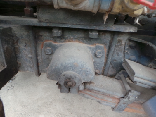 ISUZU  100  แรงม้า  หัวบางเดิม  เครื่องเดิม มีเล่มทะเบียนค่ะ