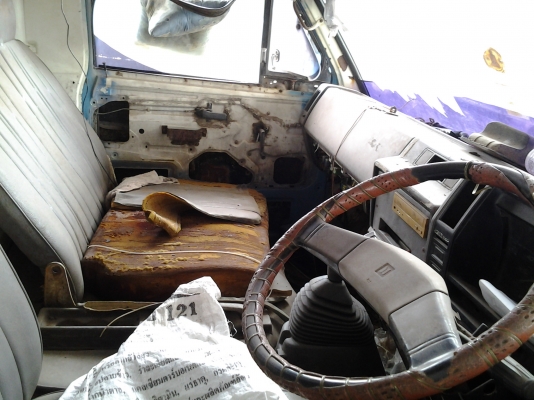 ISUZU  100  แรงม้า  หัวบางเดิม  เครื่องเดิม มีเล่มทะเบียนค่ะ