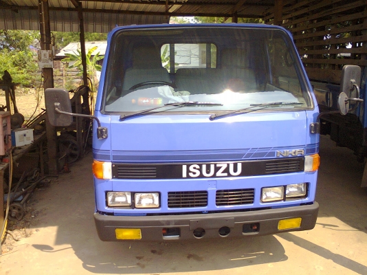 ขายสี่ล้อกลาง NKR 100 แรงฝาดำ 4BC2 เครื่องดี แชชซีสวย รถทำสีใหม่แล้วครับ