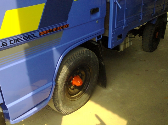 ขายสี่ล้อกลาง NKR 100 แรงฝาดำ 4BC2 เครื่องดี แชชซีสวย รถทำสีใหม่แล้วครับ ขายสี่ล้อกลาง NKR 100 แรงฝาดำ 4BC2 เครื่องดี แชชซีสวย รถทำสีใหม่แล้วครับ