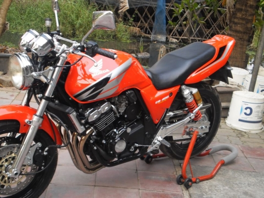 cb400 ปี 94 ทะเบียนโอนนอก nc31 ตรงรุ่น จัดไฟเเนท์ได้