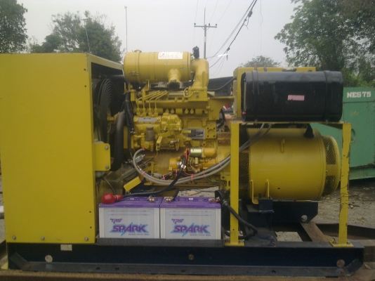 ขายเครื่องปั่นไฟ 40 KVA เครื่อง KOMUTSU DENYO