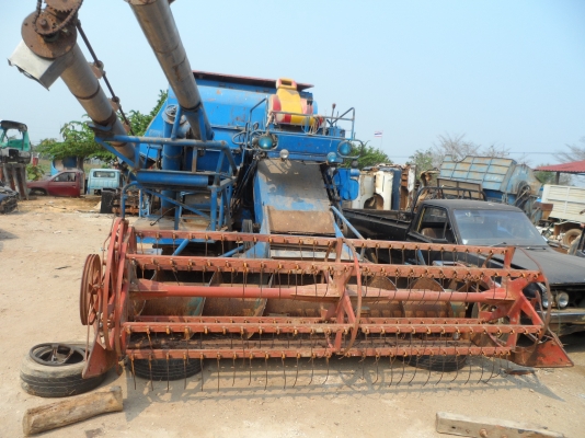 รถเกี่ยวข้าวราคาถูกมากๆๆๆ