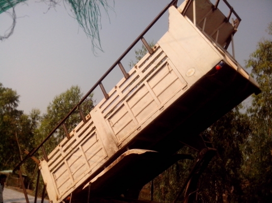 ขายกระบะสิบล้อพร้อมไฮดรอลิค กระบอกดั๊มพ์ และอุปกรณ์ครบ ขายกระบะสิบล้อพร้อมไฮดรอลิค กระบอกดั๊มพ์ และอุปกรณ์ครบ