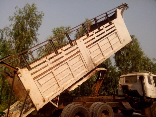 ขายกระบะสิบล้อพร้อมไฮดรอลิค กระบอกดั๊มพ์ และอุปกรณ์ครบ