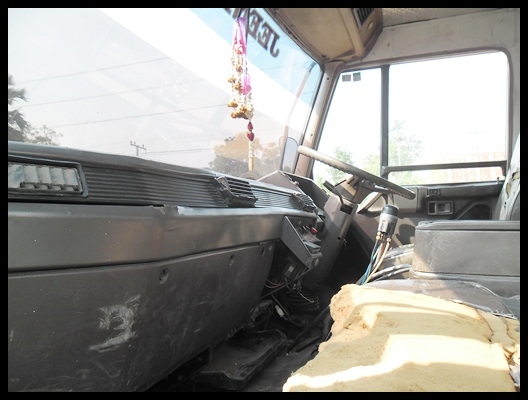 สิบล้อไอ้หลง เทอร์โบ 2เพลาดั้ม สวยๆ