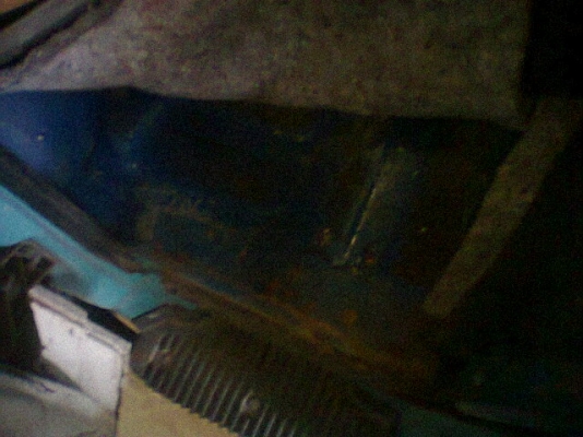 ขาย 6 ล้อบรรทุกตู้เย็น NPR 115 ปี 36 กระบะยาว 4.30 เมตร เกียร์สั้น คัสซีสวยมาก เก๋งบางเดิม เครื่องแห้ง แอร์เย็น ยางเต็ม ทะเบียนพร้อโอน