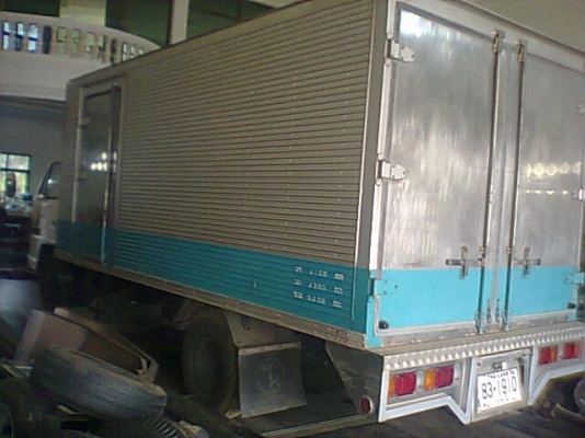 ขาย 6 ล้อบรรทุกตู้เย็น NPR 115 ปี 36 กระบะยาว 4.30 เมตร เกียร์สั้น คัสซีสวยมาก เก๋งบางเดิม เครื่องแห้ง แอร์เย็น ยางเต็ม ทะเบียนพร้อโอน