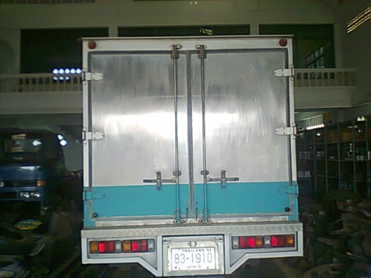 ขาย 6 ล้อบรรทุกตู้เย็น NPR 115 ปี 36 กระบะยาว 4.30 เมตร เกียร์สั้น คัสซีสวยมาก เก๋งบางเดิม เครื่องแห้ง แอร์เย็น ยางเต็ม ทะเบียนพร้อโอน