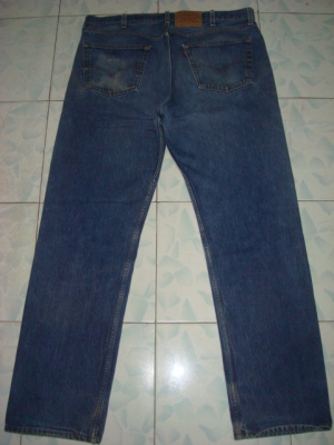 # 8379 # ยีนส์ Levi's 501 ผ้าทราย ของแท้ มือสอง เอว 41 ยาว 32 ตะเข็บสวยๆ made in usa