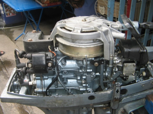 ขาย เครื่องเรือ Yamaha 9.9 แรง สภาพดีเครื่องดี นำเข้าญี่ปุ่น ราคา 20,000