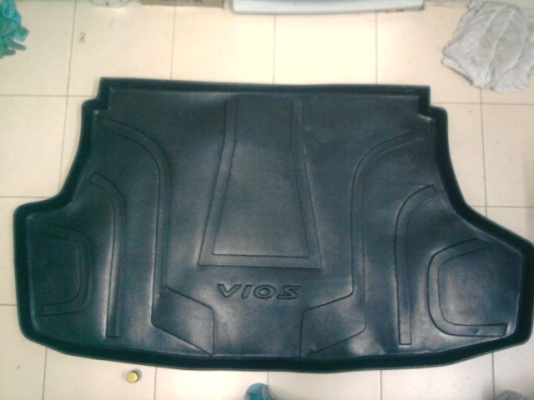 แผ่นรองใส่ของหลังรถ