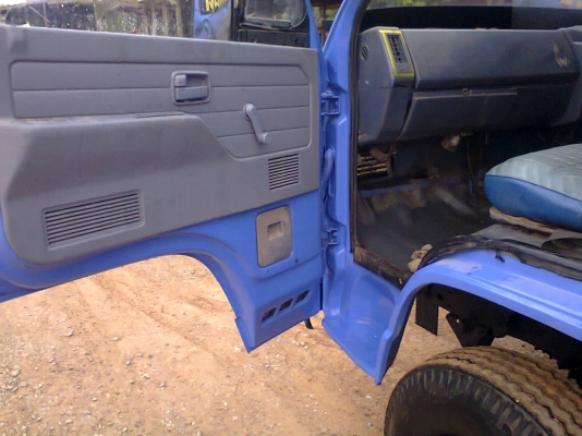 ขาย NPR 115 ห้างแท้  F หน้า-หลัง เครื่องดีมากๆ แชชซีสวยๆเลยครับ