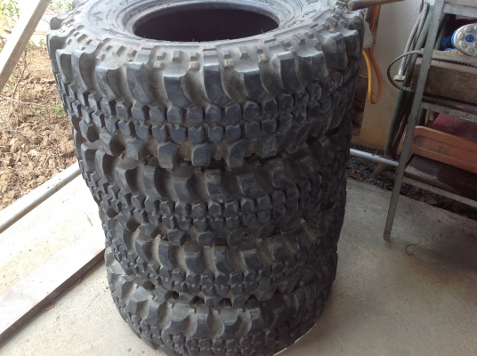 ขายยางมือสอง 32 ขอบ 15 จำนวน 4 เส่้น ขายยางมือสอง 32 ขอบ 15 จำนวน 4 เส่้น