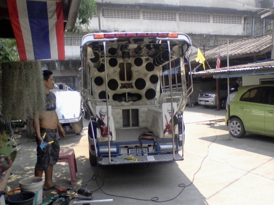 ไททันเครื่องเสียงชุดใหญ่