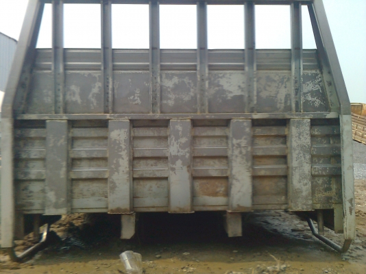 กระบะสแตนเลส 6 ล้อ ยาว 4.30 เมตร กว้าง 2.05 เมตร ขายถูกๆ