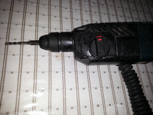 ขายสว่านโรตารีBOSCH2ระบบรุ่นเก่าพร้อมใช้งานราคาไม่แพงคับ