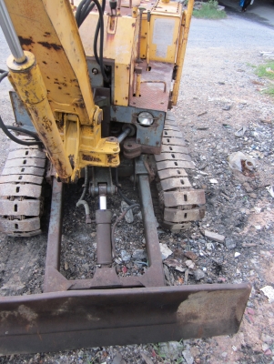 ขายถูกตามสภาพ-รถขุด YANMAR: YB1200SL ใช้งานได้ปกติ ใบแทรคหัก 4 ใบ