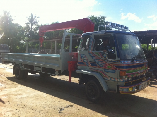 ISUZU FRR เครื่อง 175 แรงม้า ยางใหม่ 6 เส้น เทรน Tadano 4 ตัน ท้อง V เบรกทิฟฟี่ กระบะกว้าง 2.20 ม.ยาว 6.40 ม. ยางใหม่ 6 เส้น ทะเบียนพร้อมโอน ISUZU FRR เครื่อง 175 แรงม้า ยางใหม่ 6 เส้น เทรน Tadano 4 ตัน ท้อง V เบรกทิฟฟี่ กระบะกว้าง 2.20 ม.ยาว 6.40 ม. ยางใหม่ 6 เส้น ทะเบียนพร้อมโอน