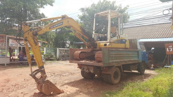 ขายแพ็คคู่ไม่แยกขาย รถดั้ม TOYOTA BU87 115 แรงม้า+รถแบคโฮ KOMATSU PC40-6 ใบซื้อขาย รถดั้มมีทะเบียนแต่บัตรหมดอายุให้ตามเองนะครับ