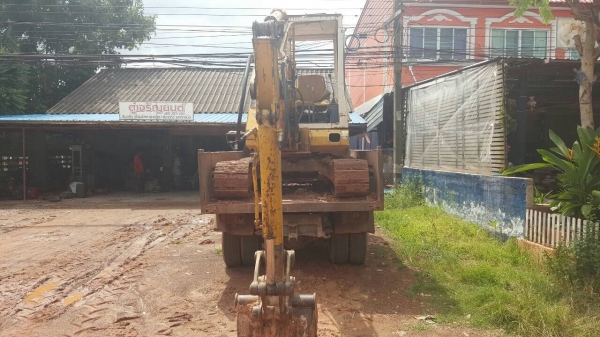 ขายแพ็คคู่ไม่แยกขาย รถดั้ม TOYOTA BU87 115 แรงม้า+รถแบคโฮ KOMATSU PC40-6 ใบซื้อขาย รถดั้มมีทะเบียนแต่บัตรหมดอายุให้ตามเองนะครับ