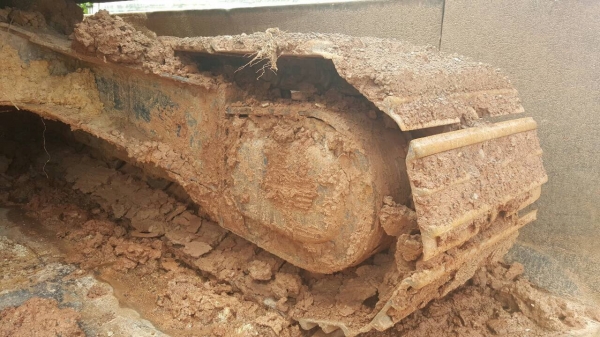 ขายแพ็คคู่ไม่แยกขาย รถดั้ม TOYOTA BU87 115 แรงม้า+รถแบคโฮ KOMATSU PC40-6 ใบซื้อขาย รถดั้มมีทะเบียนแต่บัตรหมดอายุให้ตามเองนะครับ