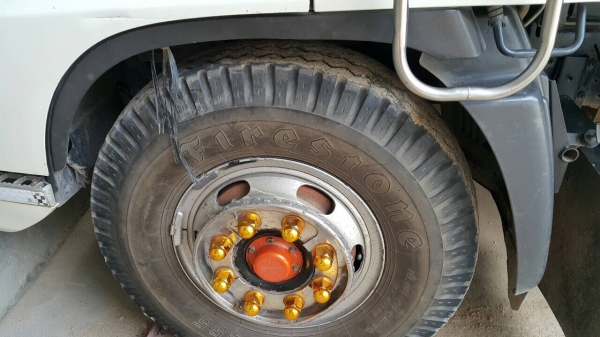 6ล้อดั้ม2คัน..รถสวยมากๆสวยจริงๆเดิมๆตกแต่งสวย เจ้าของดูแลอย่างดี...HINO FF 195แรงและFG 220แรง..