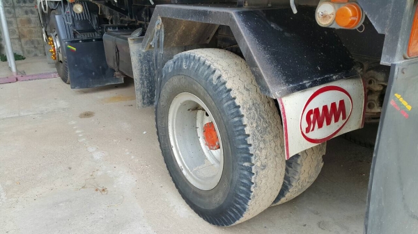 6ล้อดั้ม2คัน..รถสวยมากๆสวยจริงๆเดิมๆตกแต่งสวย เจ้าของดูแลอย่างดี...HINO FF 195แรงและFG 220แรง..