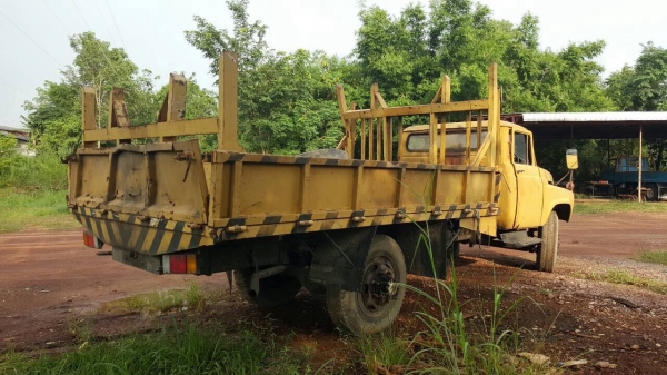 ขาย 6 ล้อหัวยาว TOYOTA ไม่มีทะเบียน เครื่อง 160 แรง คัสซีสวย ยางมีให้ครบ ราคาลดได้นิดหน่อยครับ