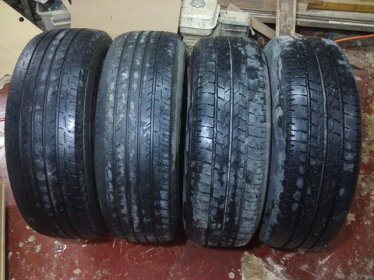 ยางมือสอง 225/70R15 BRIDGSTONE 2เส้น MAXXIS 2เส้น ยางมือสอง 225/70R15 BRIDGSTONE 2เส้น MAXXIS 2เส้น